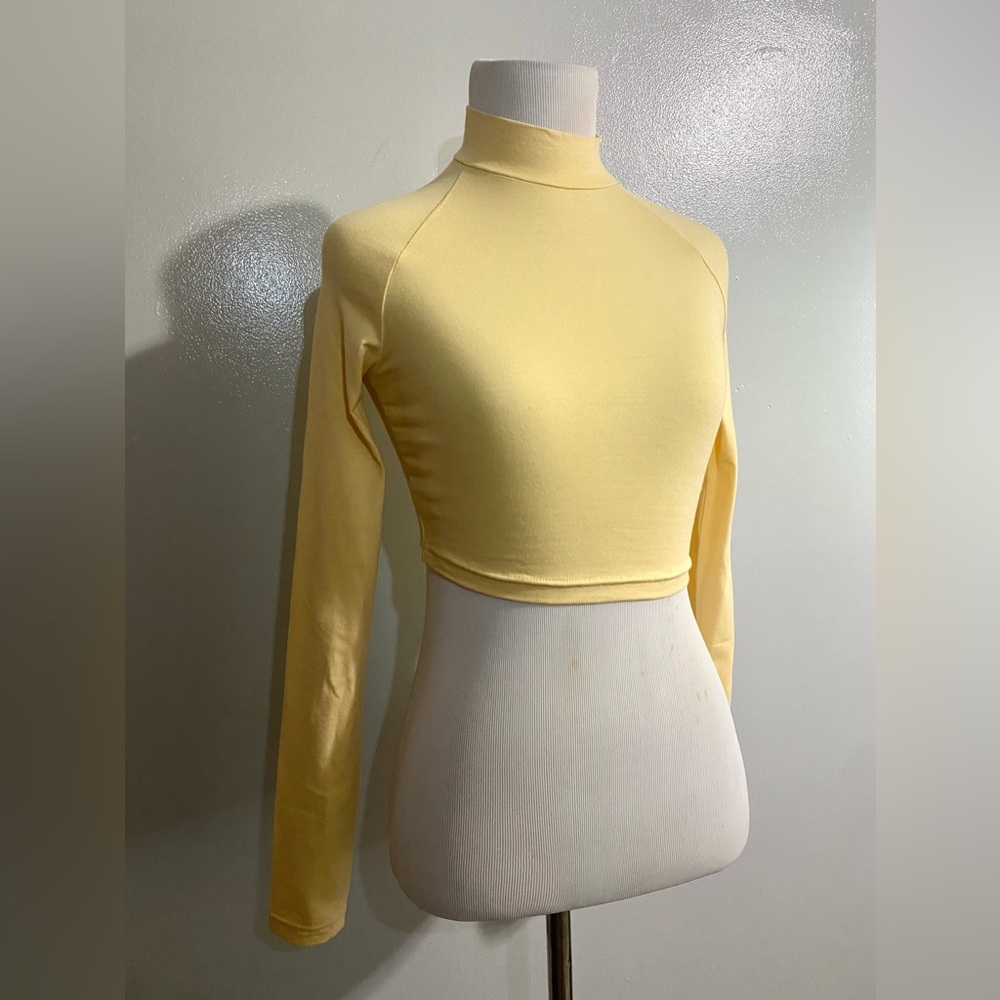 H&M Basic Yellow Crop Top - Picture 3 of 10